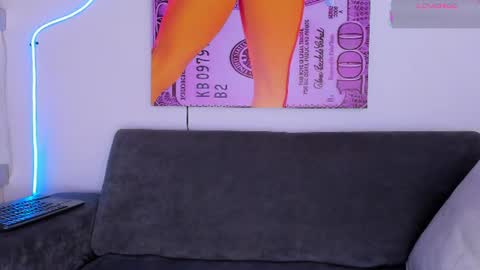 cmila0713 online show from July 13, 1:53 am