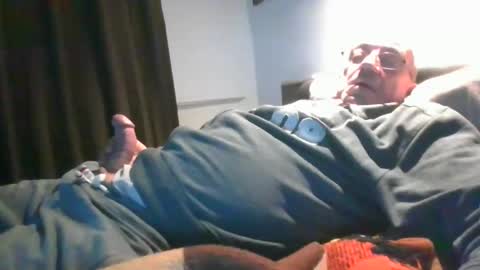 cock9635 online show from December 26, 1:54 pm