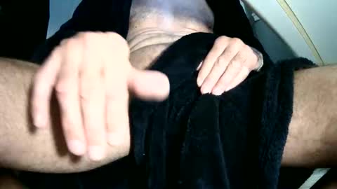 Ask me  online show from January 16, 7:28 am