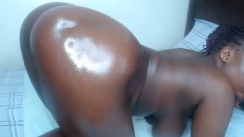 cocoa_devine online show from June 21, 11:38 am