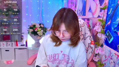 Mia online show from April 22, 2:57 pm