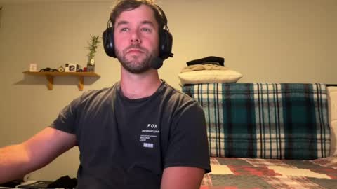 c o f f e e l o u n g e online show from May 23, 3:13 am