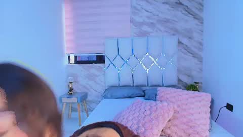 colett online show from June 21, 12:22 pm