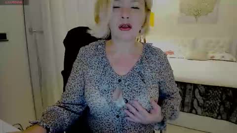 Olga. online show from November 6, 6:00 pm