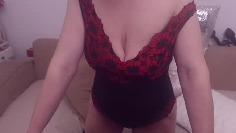 Maddison online show from June 18, 9:36 am