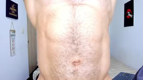 college_muscle_ass online show from June 15, 10:13 pm
