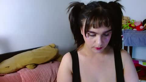 Collette online show from June 10, 8:24 am