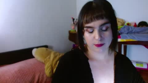 Collette online show from June 20, 5:02 am