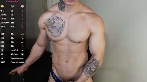 colombianmuscle8 online show from July 11, 3:00 am