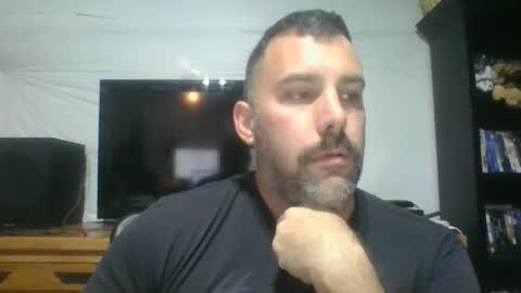 Just me online show from December 5, 7:11 pm