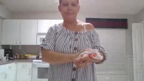 comeback pussy online show from April 3, 1:01 am