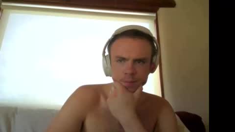 dreamy eyed lover online show from February 15, 9:13 pm