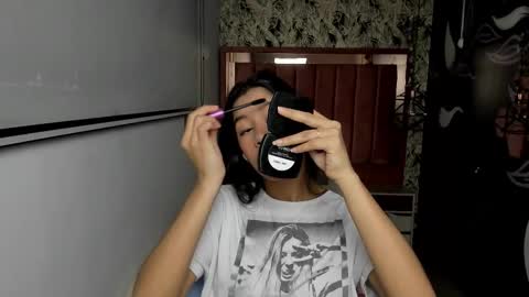 C O N N I E online show from March 9, 8:13 pm