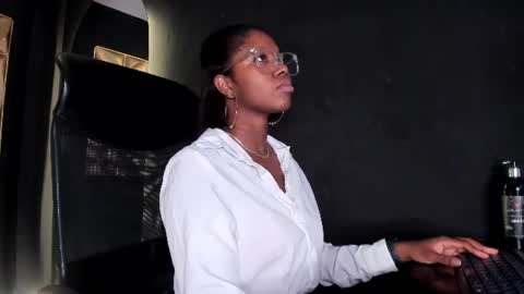 Nilo Solem online show from June 20, 8:59 pm
