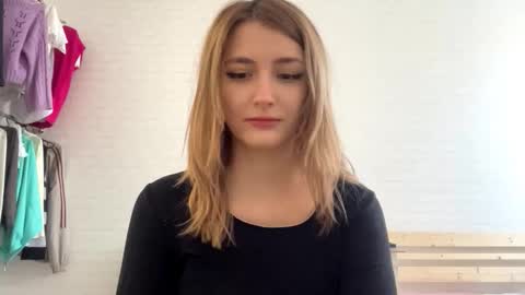 Amelia online show from March 14, 12:09 pm