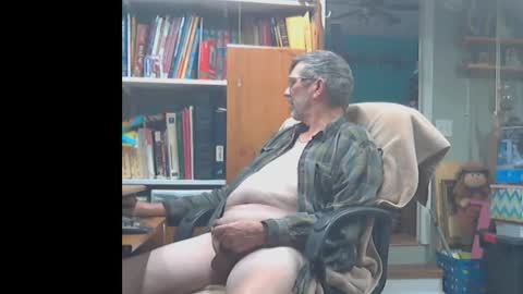 conastantbater57 online show from March 15, 3:44 am