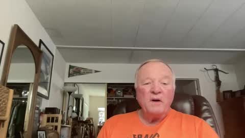 Snapshot of cookoosnest chatting on October 5, 3:08 pm cookoosnest online show from October 5, 3:08 pm