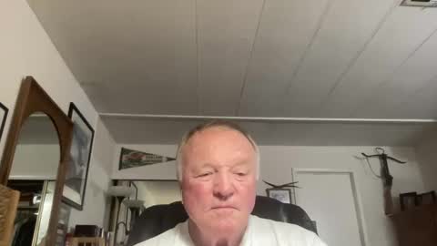 Snapshot of cookoosnest chatting on September 29, 4:22 am cookoosnest online show from September 29, 4:22 am