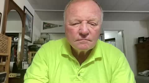 Snapshot of cookoosnest chatting on January 7, 1:06 am cookoosnest online show from January 7, 1:06 am