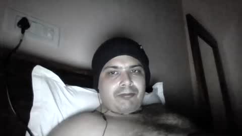 Cool Breeze09 online show from January 9, 6:04 pm