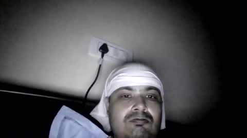 Cool Breeze09 online show from October 5, 12:30 am