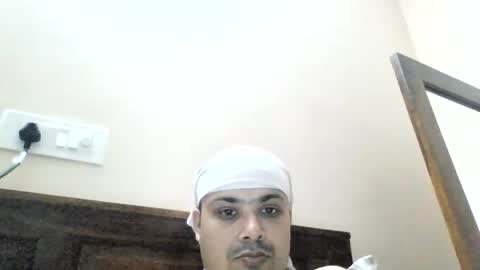 Cool Breeze09 online show from April 30, 7:24 am