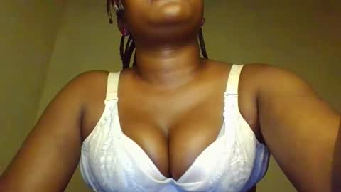 coolgirl001 online show from February 13, 2:04 am