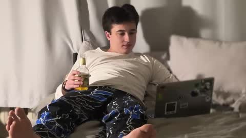 Lisa and Alen online show from March 15, 5:49 pm