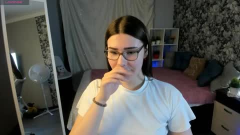 Coraline online show from May 3, 6:47 pm