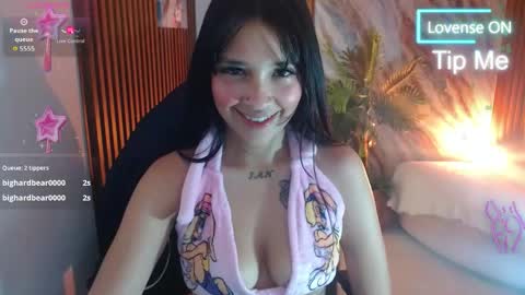 corall_tay1 online show from May 7, 12:01 pm