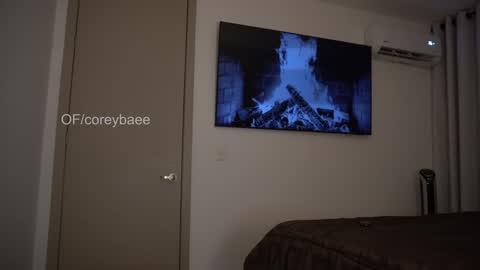 coreybae online show from December 3, 6:32 am