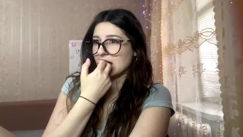 Elisheva online show from May 1, 11:04 am
