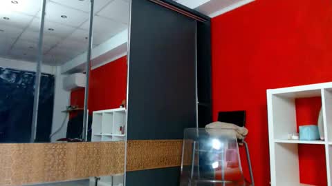 Glorya online show from December 16, 7:15 am