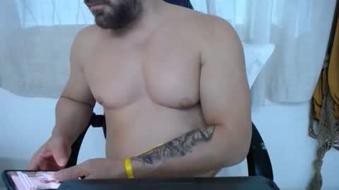 corolaxxl online show from January 18, 1:14 am