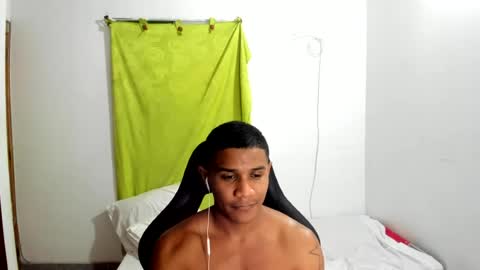 Ethan  online show from June 25, 5:12 am
