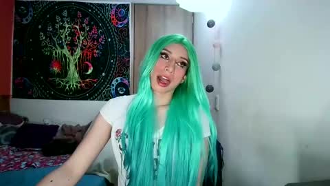 cosmic_crystal online show from January 14, 11:16 pm