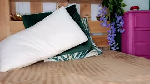 Lydia online show from July 27, 6:33 am