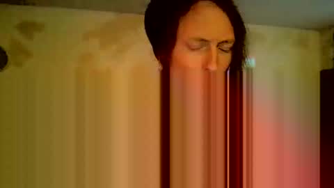 couchfireplace online show from December 1, 5:22 pm