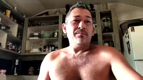 countryjoe2002 online show from December 14, 6:25 pm