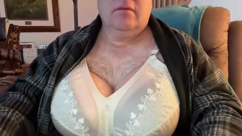 Counrt1234 online show from May 9, 10:43 am