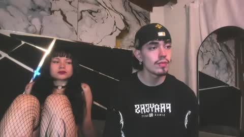 couple_in_heat_ online show from May 2, 8:14 pm