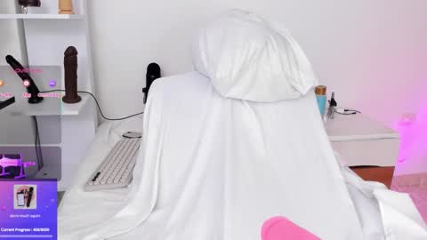 Maria  online show from November 10, 11:35 am