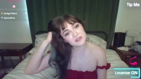 CoyLaurel online show from May 21, 9:43 pm