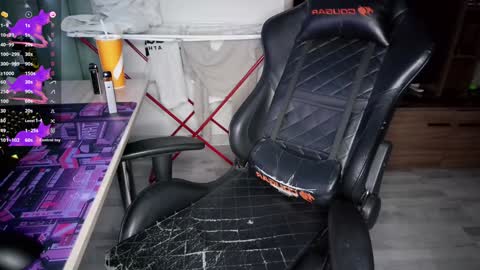 crash_test13 online show from February 3, 10:00 pm