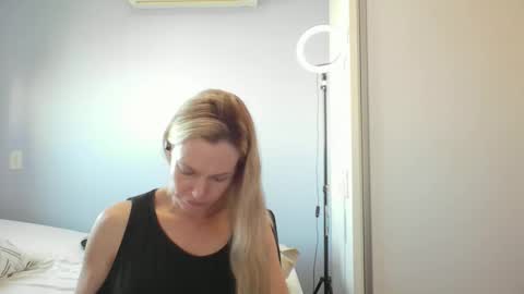 Anny online show from February 18, 10:48 am