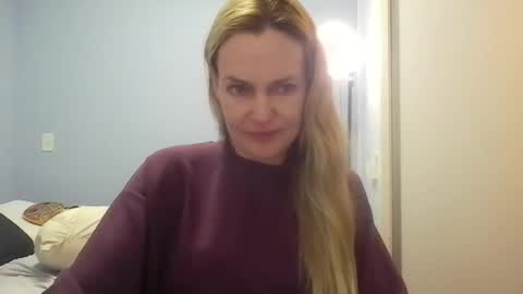 Anny online show from July 28, 11:17 am