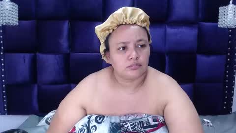 diosalinda online show from September 9, 4:01 am