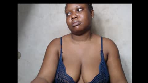 Snapshot of crazyslut17 chatting on October 23, 7:48 pm crazyslut17 online show from October 23, 7:48 pm