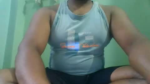 crazzy_booy online show from July 11, 3:44 am
