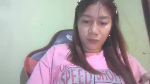 Snapshot of creamy_dara chatting on October 14, 3:04 pm creamy dara online show from October 14, 3:04 pm